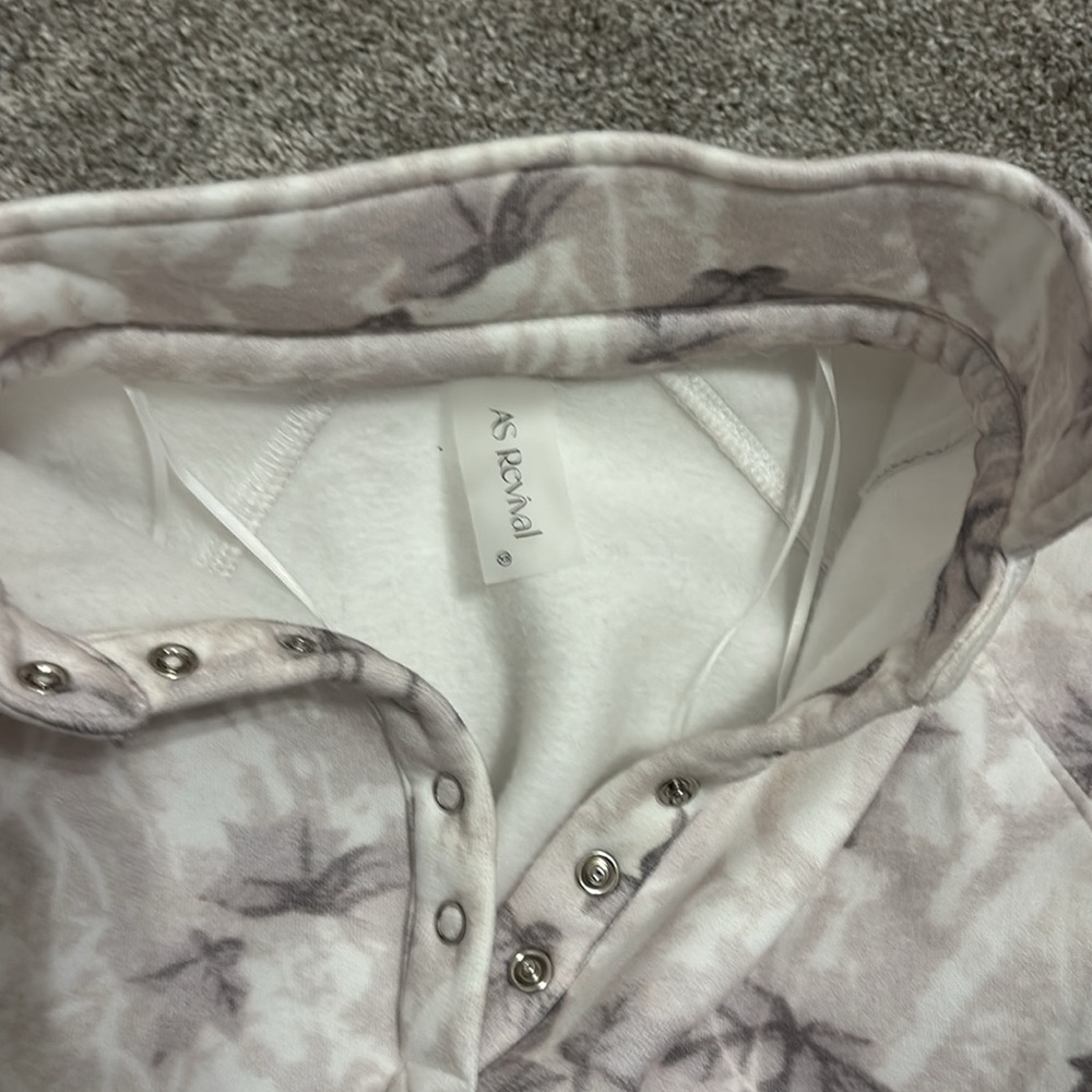 Altard State Camo Pullover - Picture 6 of 6
